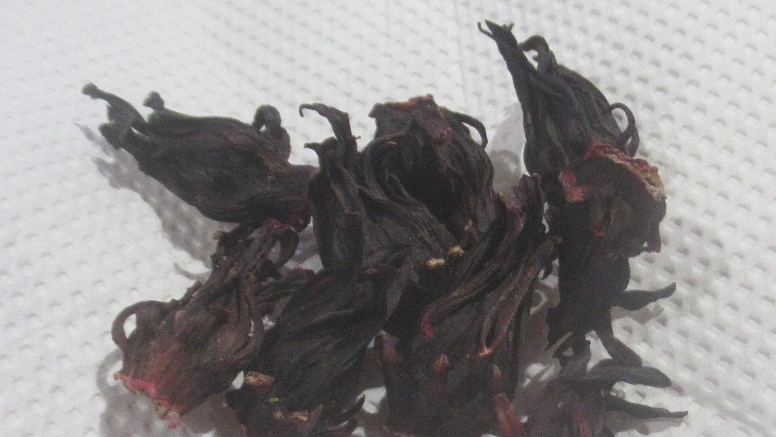 عکس مرتبط با سفید شدن مو — سریعترین راه رفع سفید شدن مو در خانه | طب سنتی