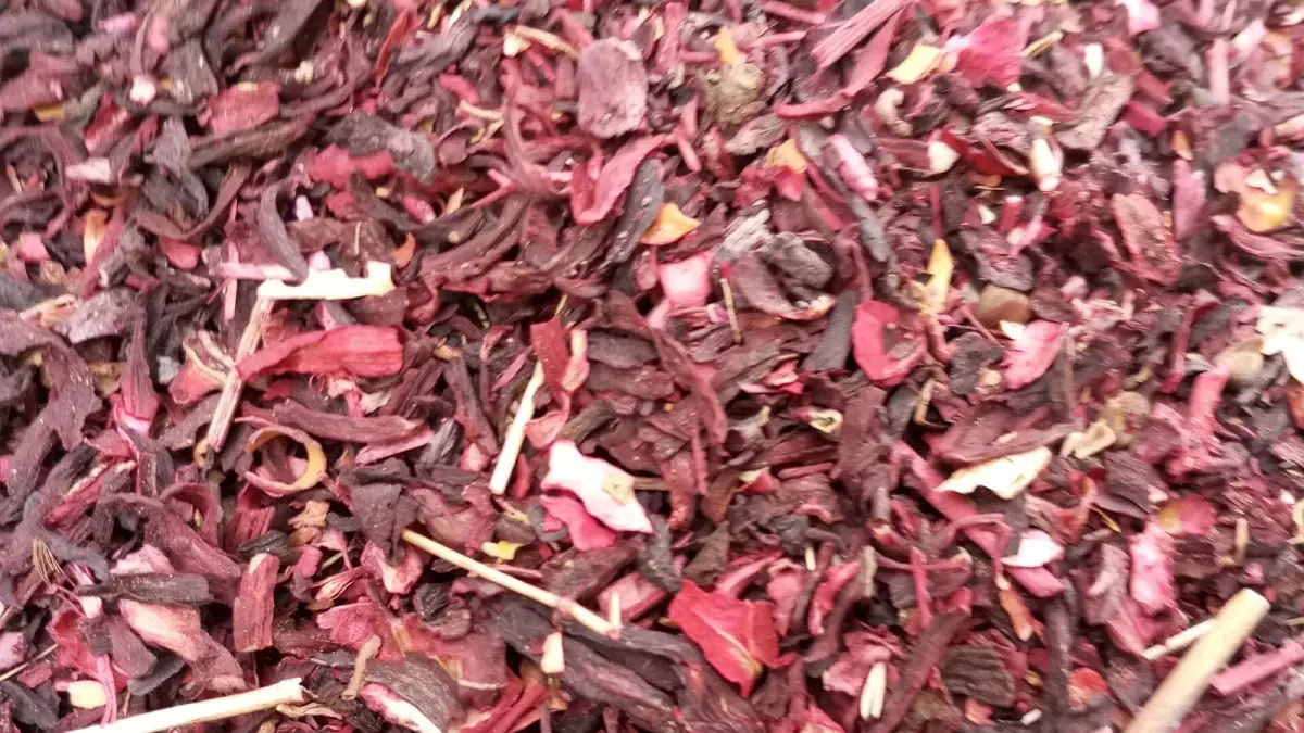 عکس مرتبط با سرماخوردگی کودکان — سرماخوردگی کودکان در طب سنتی؛ علت، گیاه و دمنوش خانگی