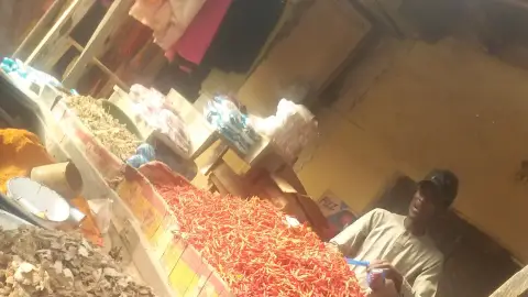 عکس مرتبط با تب کودک — تب کودک در طب سنتی؛ علت، گیاه و دمنوش خانگی